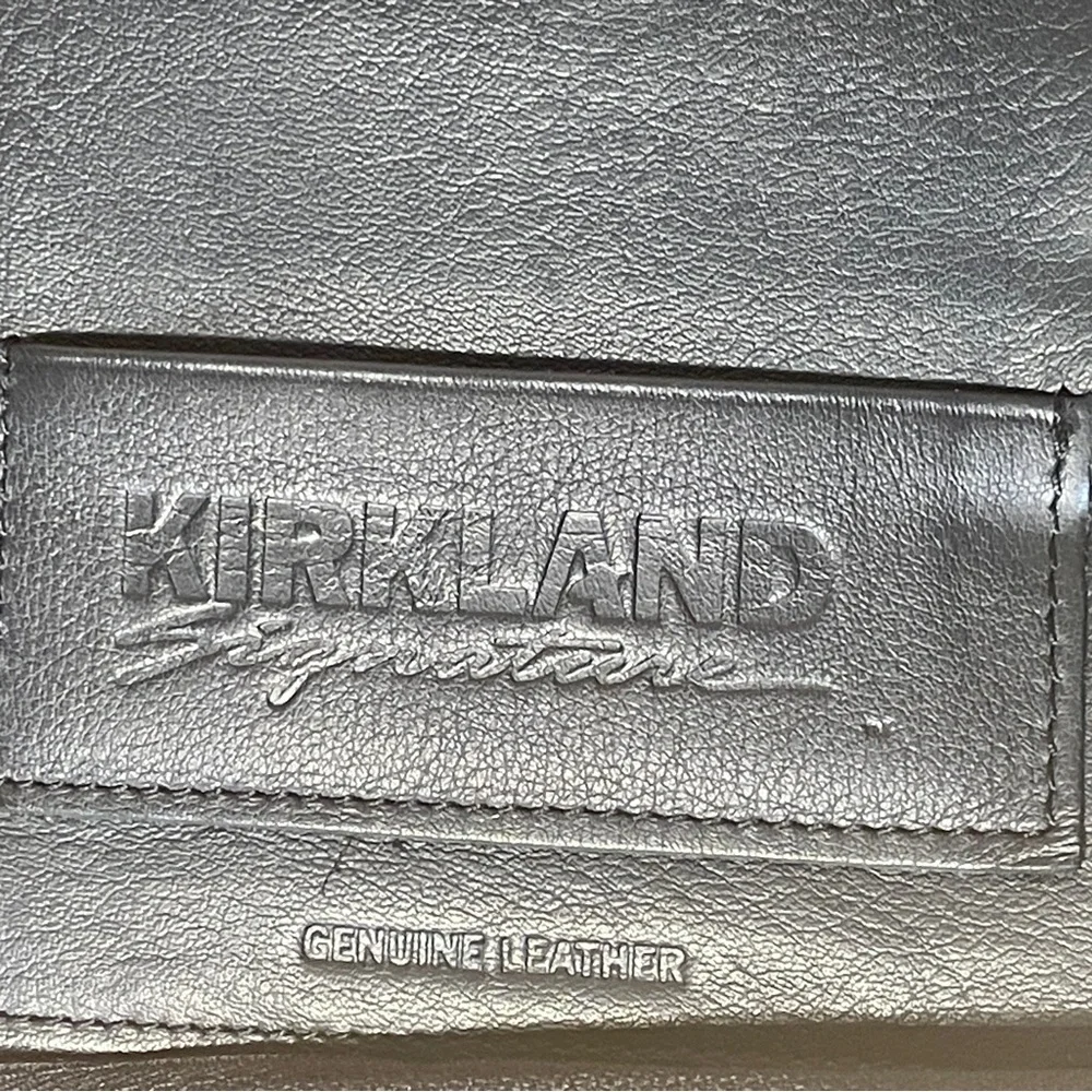 Kirkland Signature Genuine Leather Zip Binder Planner Organizer Portfolio Black